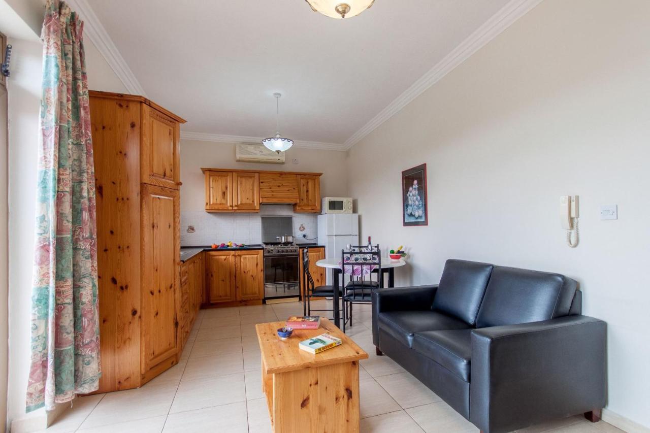 Pool And Sea Merill Apartments - Happy Rentals Mellieha Luaran gambar