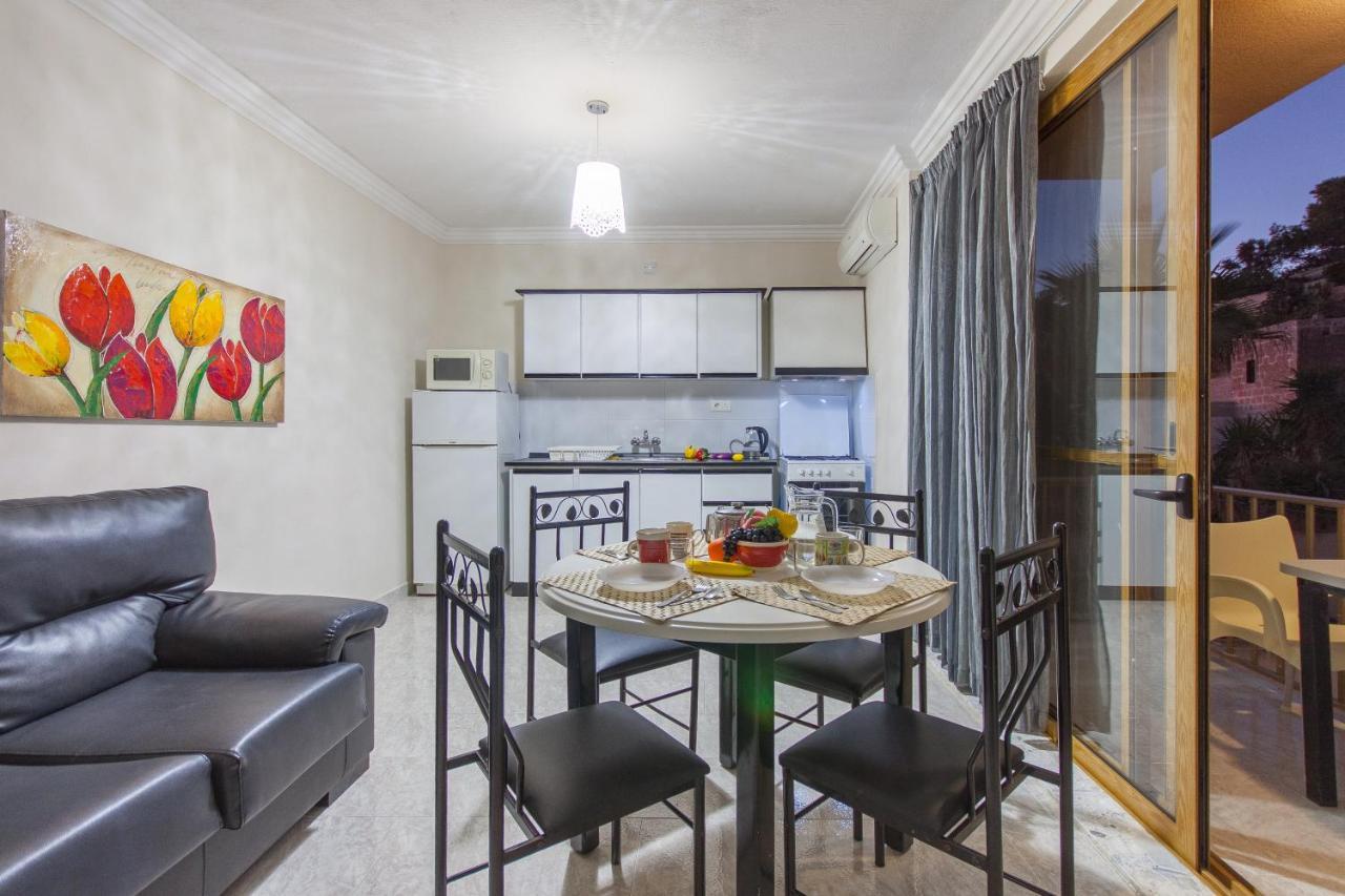 Pool And Sea Merill Apartments - Happy Rentals Mellieha Luaran gambar