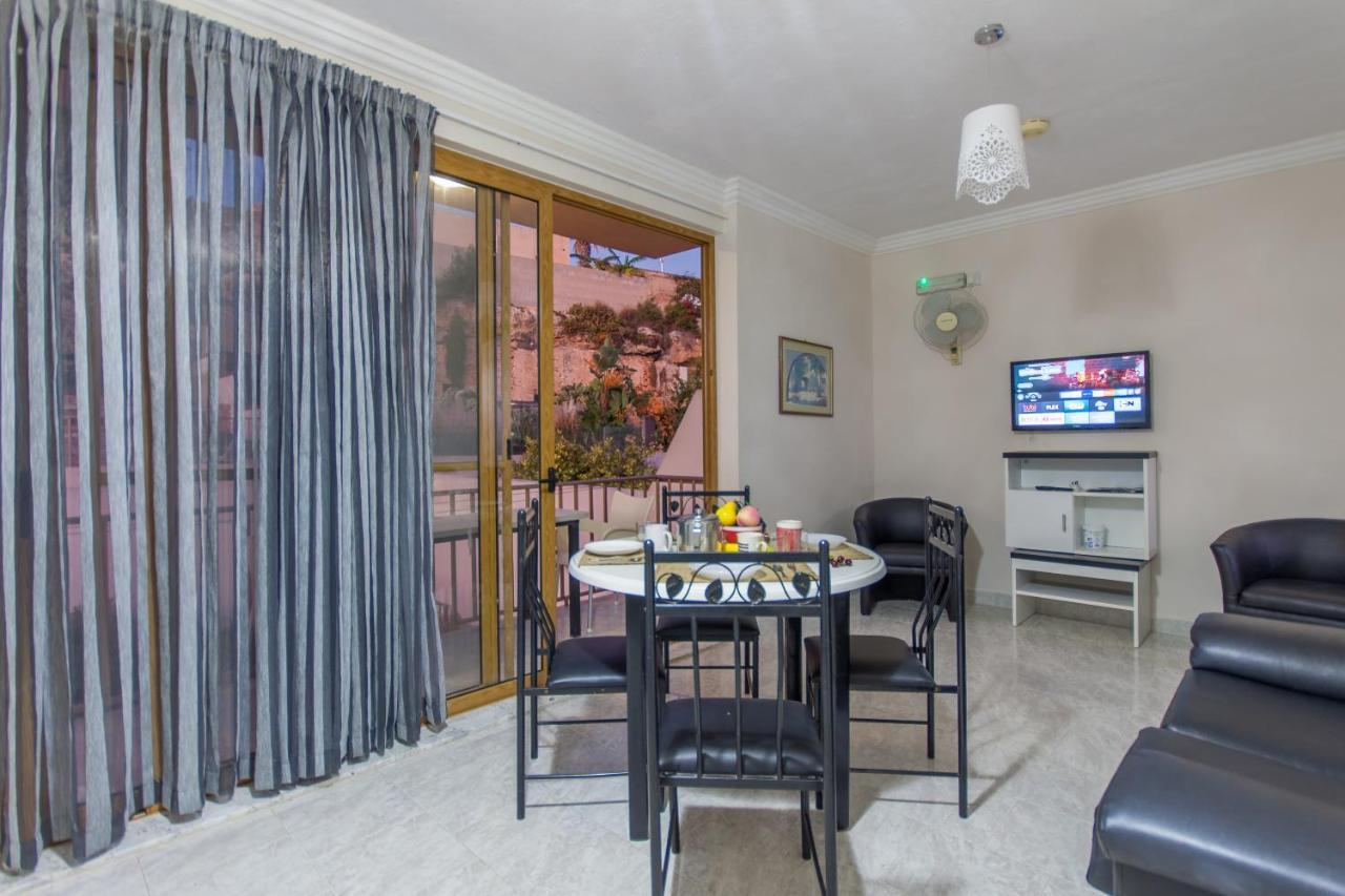 Pool And Sea Merill Apartments - Happy Rentals Mellieha Luaran gambar